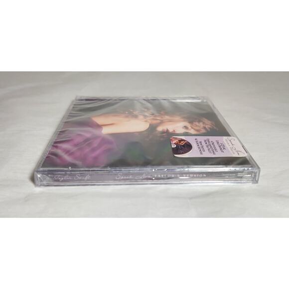 Taylor Swift Speak Now Taylor's Version 2 Disk CD 2022 Brand New - Picture 5 of 6